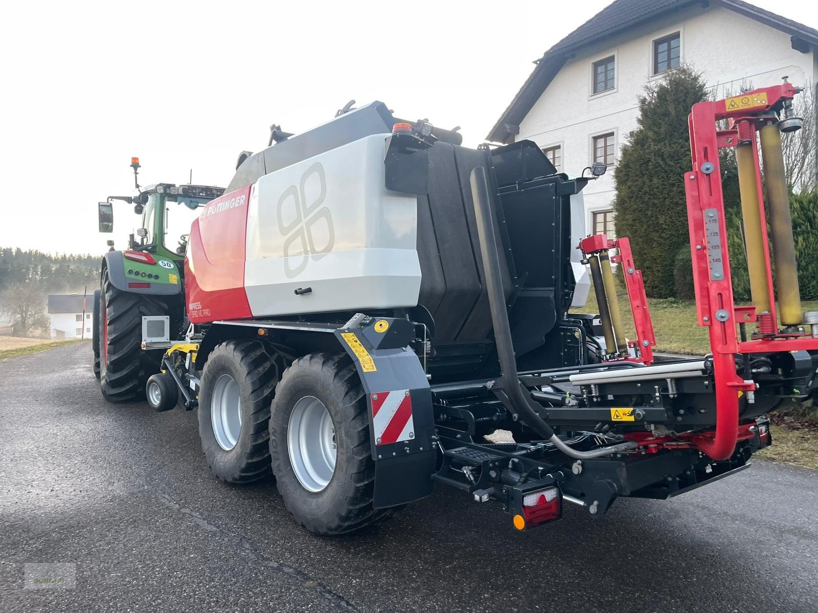 Rundballenpresse типа Pöttinger Impress 3190 V PRO, Gebrauchtmaschine в Bad Leonfelden (Фотография 2)