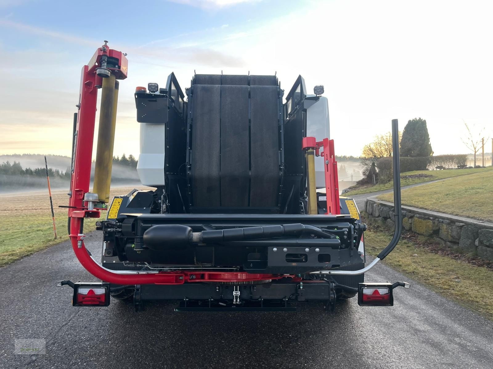 Rundballenpresse типа Pöttinger Impress 3190 V PRO, Gebrauchtmaschine в Bad Leonfelden (Фотография 3)