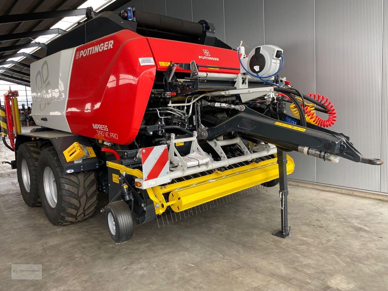 Rundballenpresse des Typs Pöttinger Impress 3190 VC PRO NEU, Neumaschine in Twist - Rühlerfeld (Bild 1)