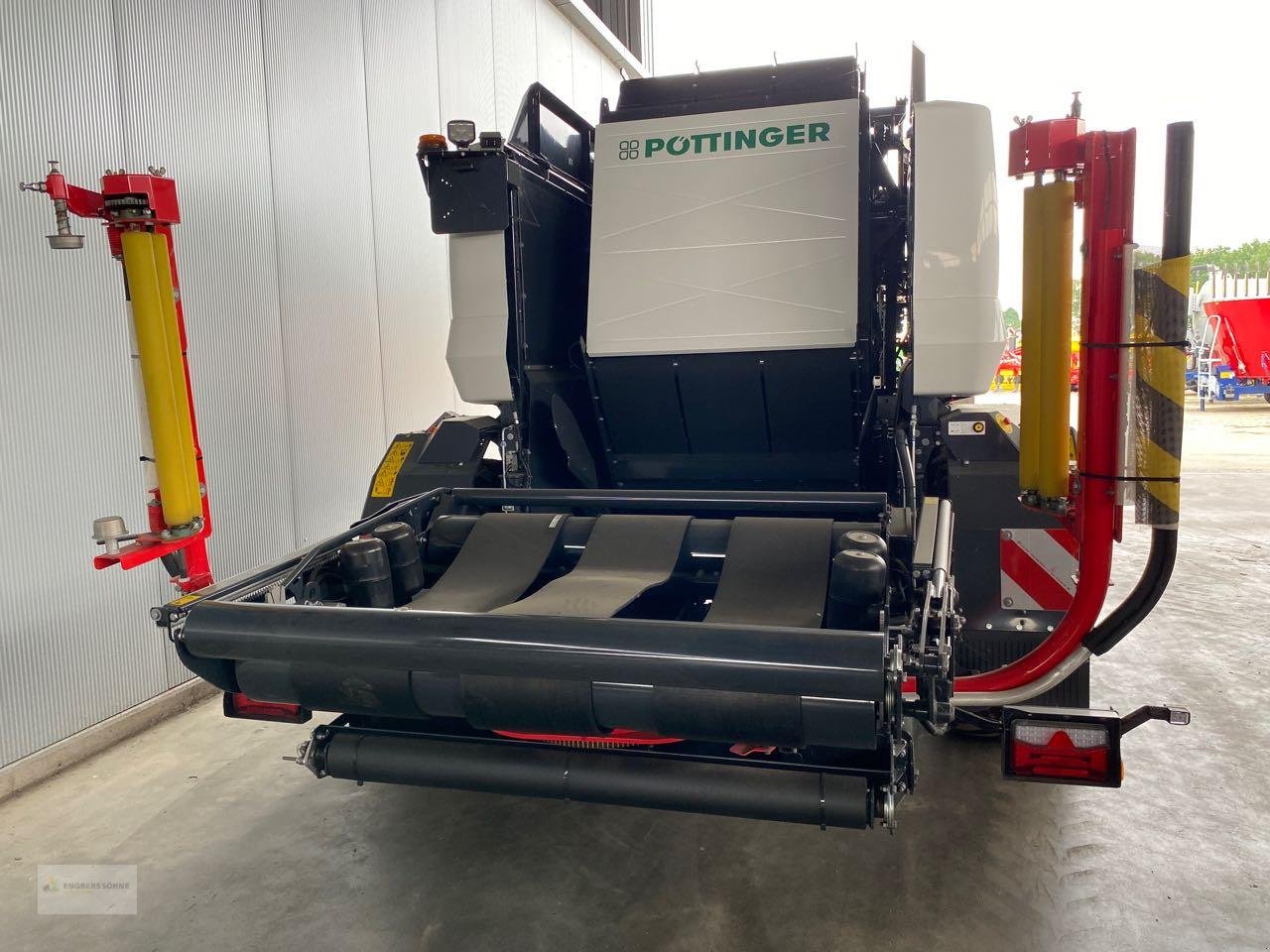 Rundballenpresse des Typs Pöttinger Impress 3190 VC PRO NEU, Neumaschine in Twist - Rühlerfeld (Bild 5)