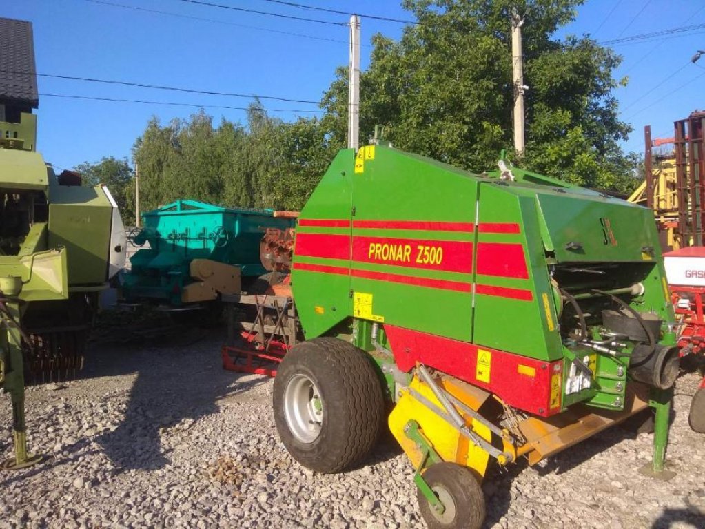 Rundballenpresse des Typs PRONAR Z 500, Gebrauchtmaschine in Дніпропетровськ (Bild 4)