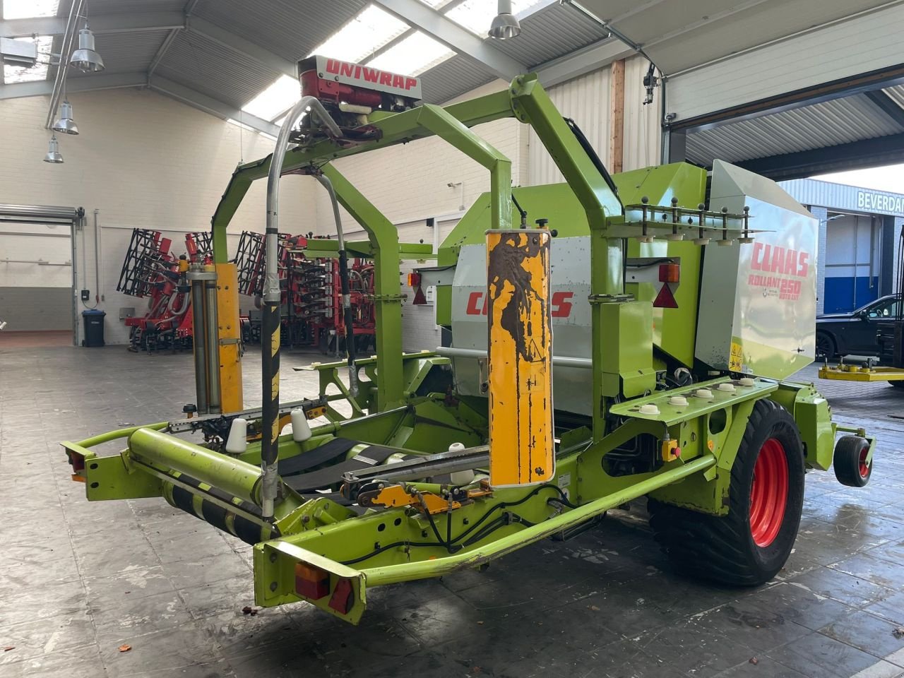 Rundballenpresse of the type Sonstige Claas Rollant 250 Rotocut Uniwrap, Gebrauchtmaschine in Vriezenveen (Picture 10)