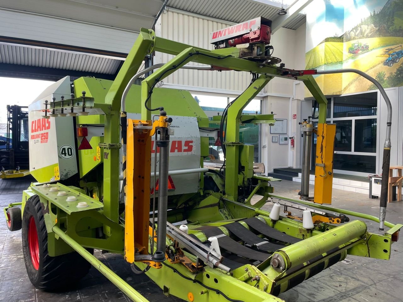 Rundballenpresse of the type Sonstige Claas Rollant 250 Rotocut Uniwrap, Gebrauchtmaschine in Vriezenveen (Picture 5)
