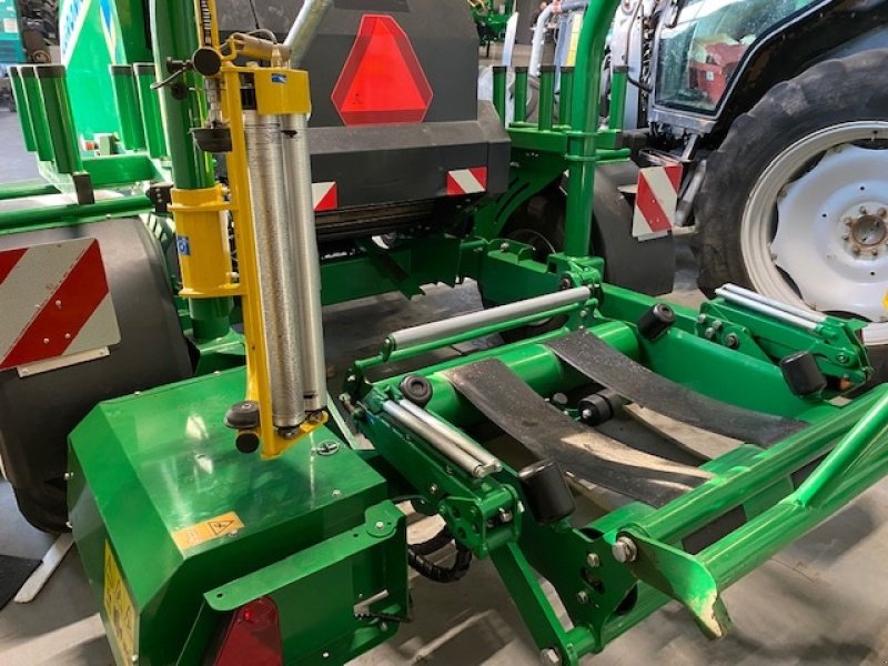 Rundballenpresse типа Sonstige MidiFix med indpakker, Gebrauchtmaschine в Hadsund (Фотография 4)