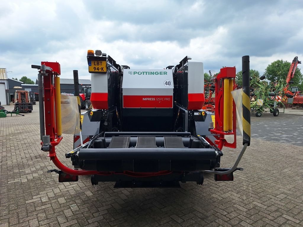 Rundballenpresse of the type Sonstige P&ouml;ttinger IMPRESS 125 FC-PRO, Gebrauchtmaschine in MARIENHEEM (Picture 5)