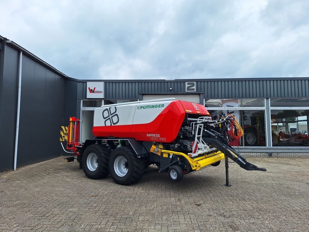 Rundballenpresse of the type Sonstige P&ouml;ttinger IMPRESS 125 FC-PRO, Gebrauchtmaschine in MARIENHEEM (Picture 1)
