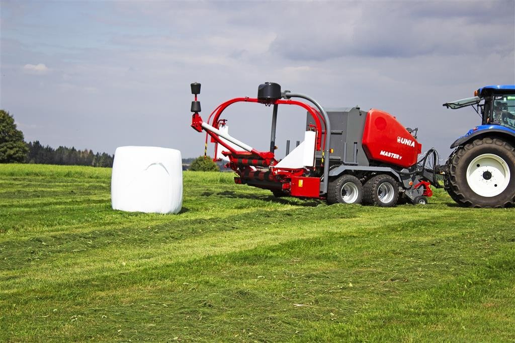 Rundballenpresse Türe ait Unia MASTER V med wrapper, Gebrauchtmaschine içinde Hadsund (resim 5)