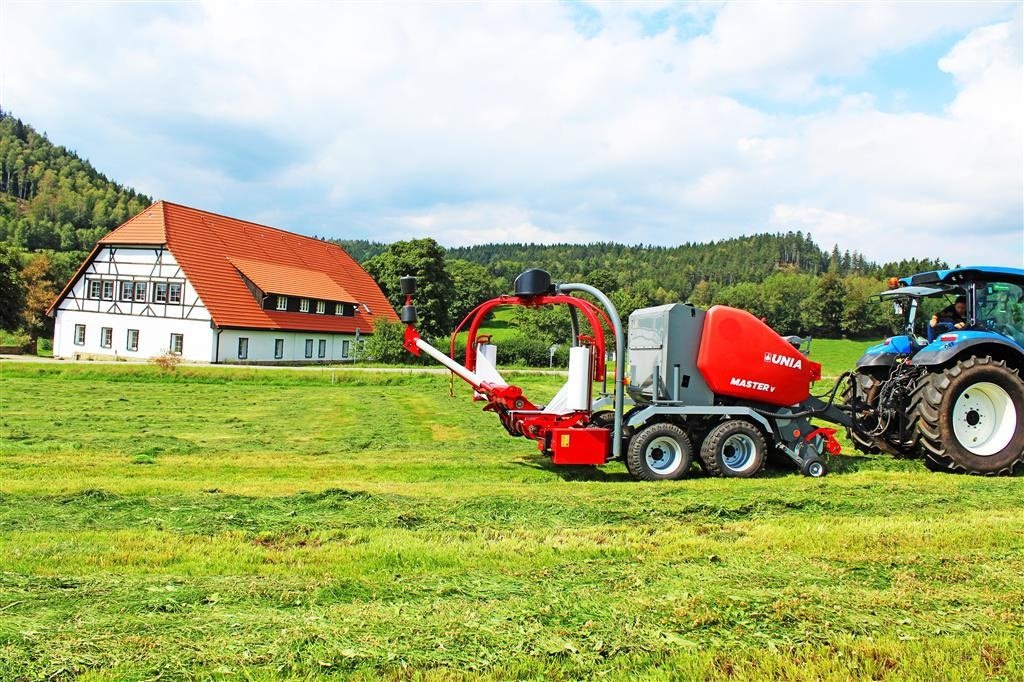 Rundballenpresse Türe ait Unia MASTER V med wrapper, Gebrauchtmaschine içinde Hadsund (resim 1)