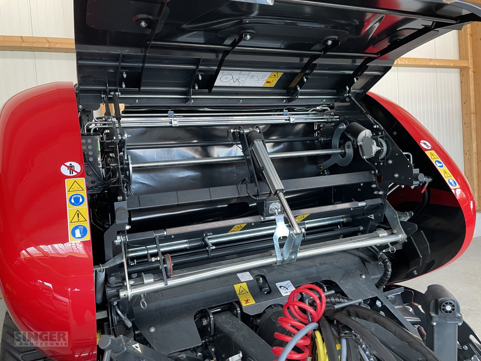 Rundballenpresse des Typs Vicon Fixbale 500, Neumaschine in Ebenhofen (Bild 5)