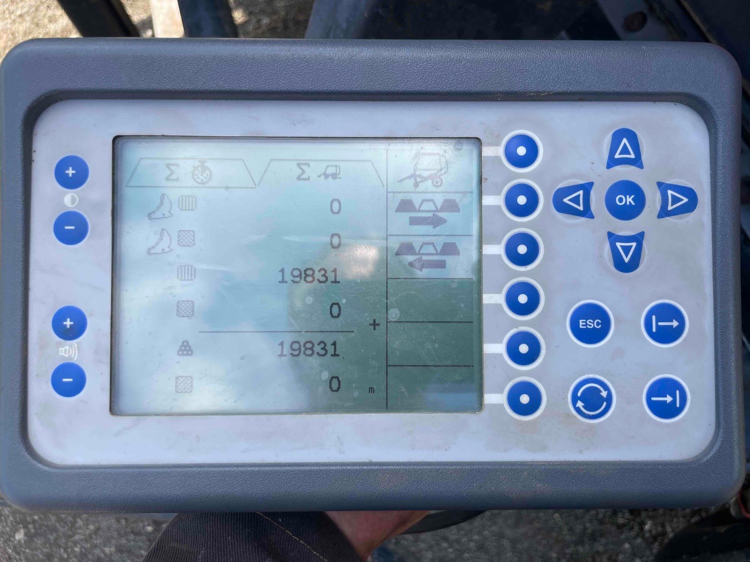 Rundballenpresse типа Vicon Presse à balles rondes RV2160FOCUS . Vicon, Gebrauchtmaschine в SAINT CLAIR SUR ELLE (Фотография 10)