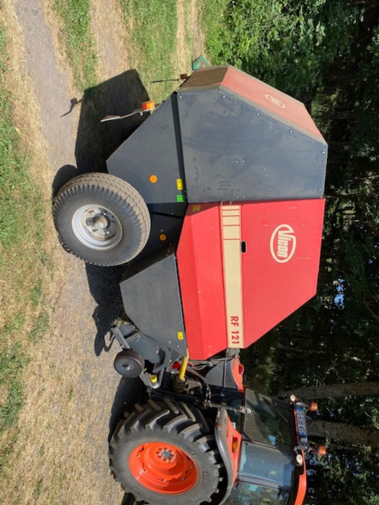 Rundballenpresse типа Vicon RF 121, Gebrauchtmaschine в VERNOUX EN VIVARAIS (Фотография 6)