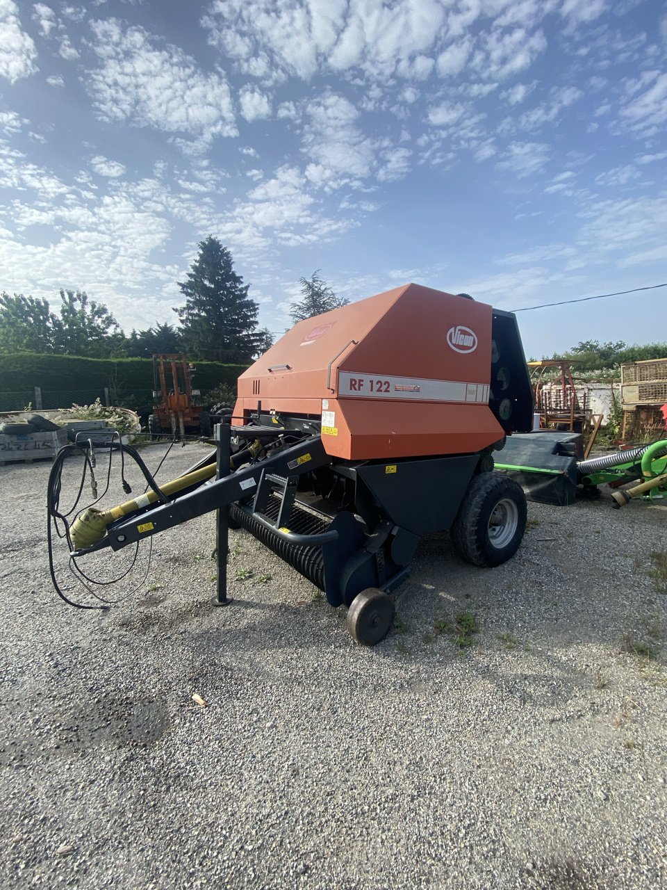 Rundballenpresse типа Vicon RF 122, Gebrauchtmaschine в VERNOUX EN VIVARAIS (Фотография 1)