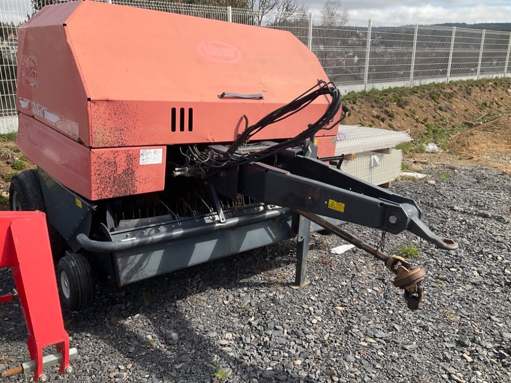Rundballenpresse типа Vicon RF 130, Gebrauchtmaschine в VERNOUX EN VIVARAIS (Фотография 2)
