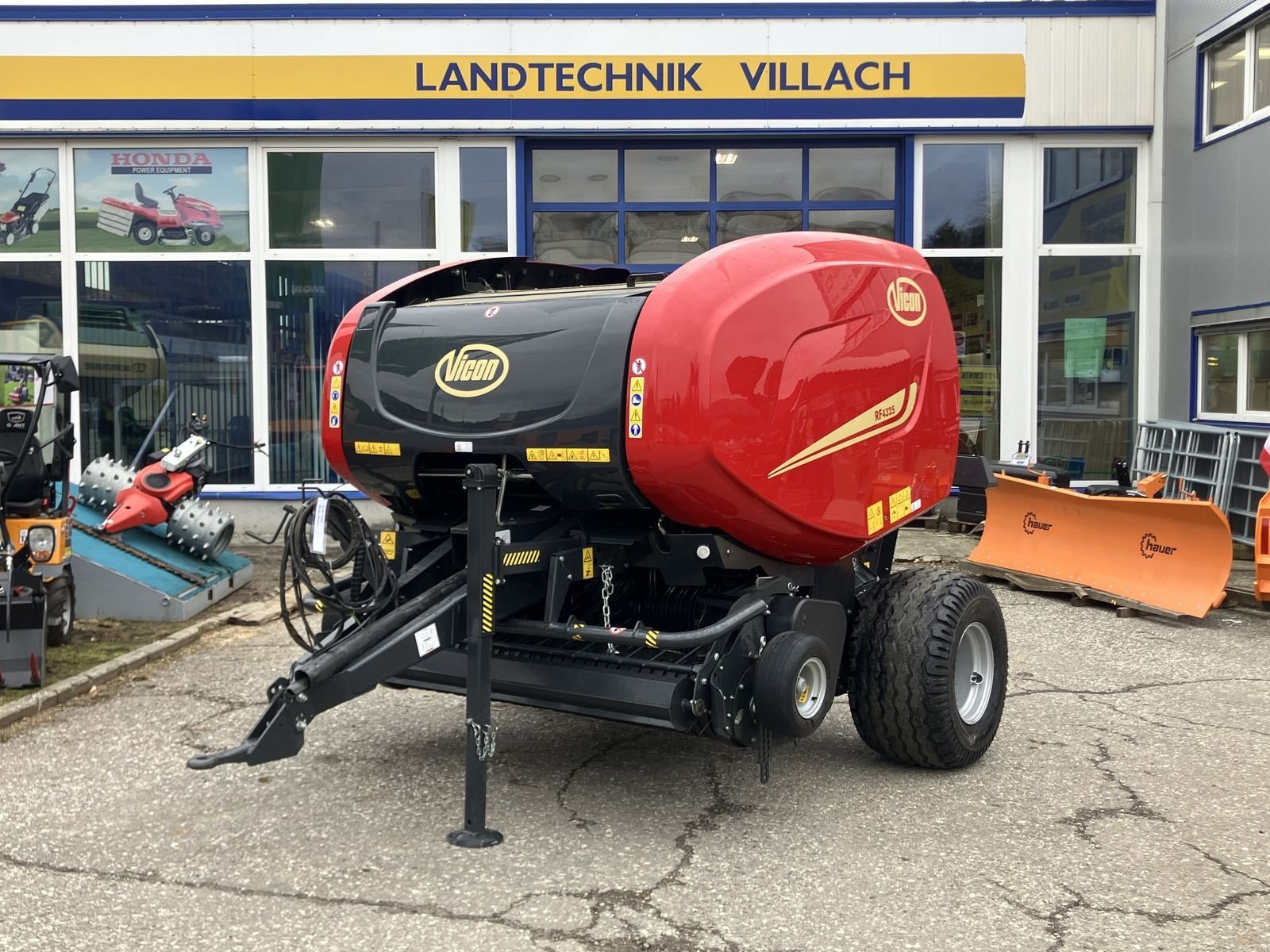 Rundballenpresse del tipo Vicon RF 4325, Gebrauchtmaschine In Villach (Immagine 2)