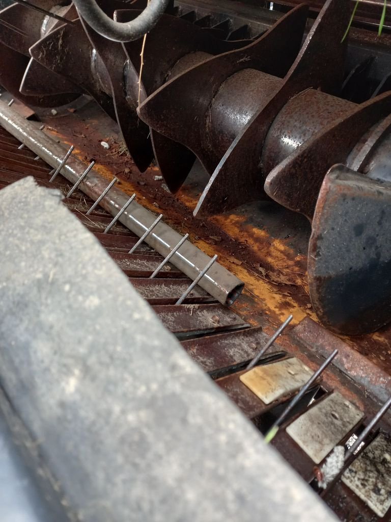 Rundballenpresse типа Vicon RF2121, Gebrauchtmaschine в Calmont (Фотография 9)