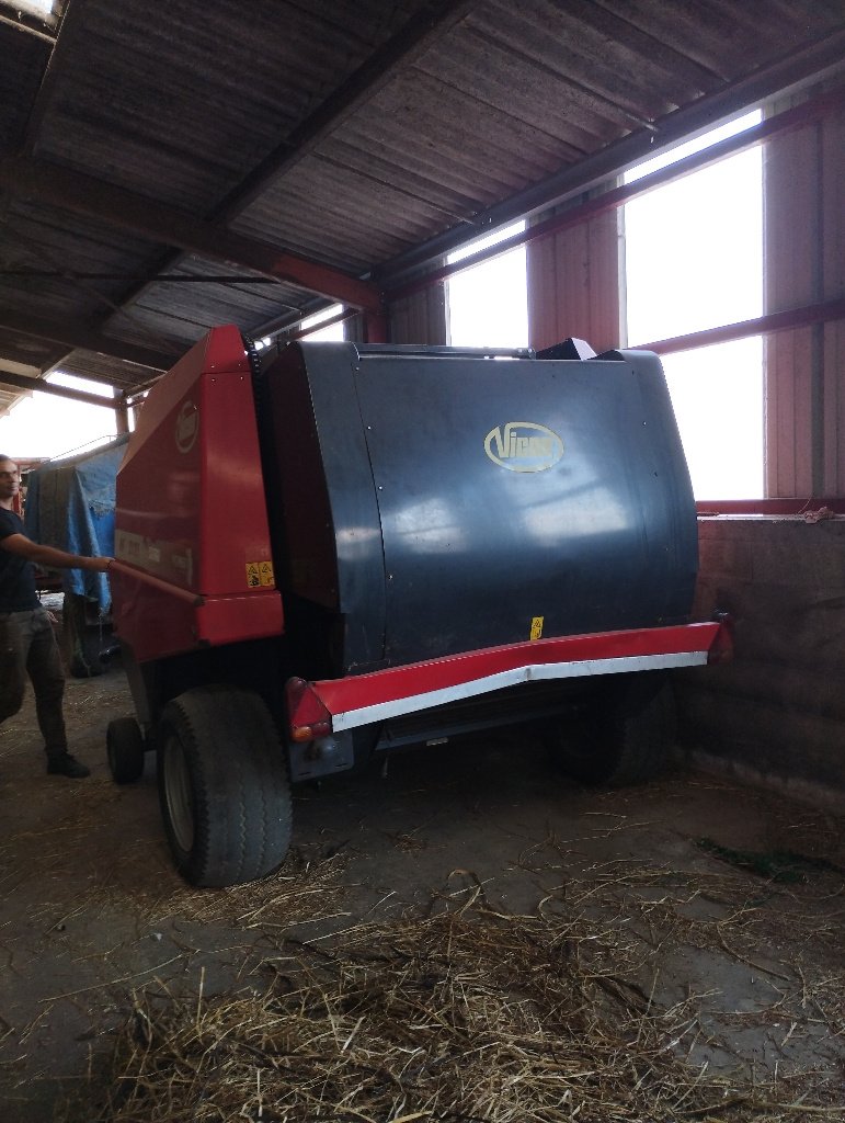 Rundballenpresse типа Vicon RF2121, Gebrauchtmaschine в Calmont (Фотография 4)