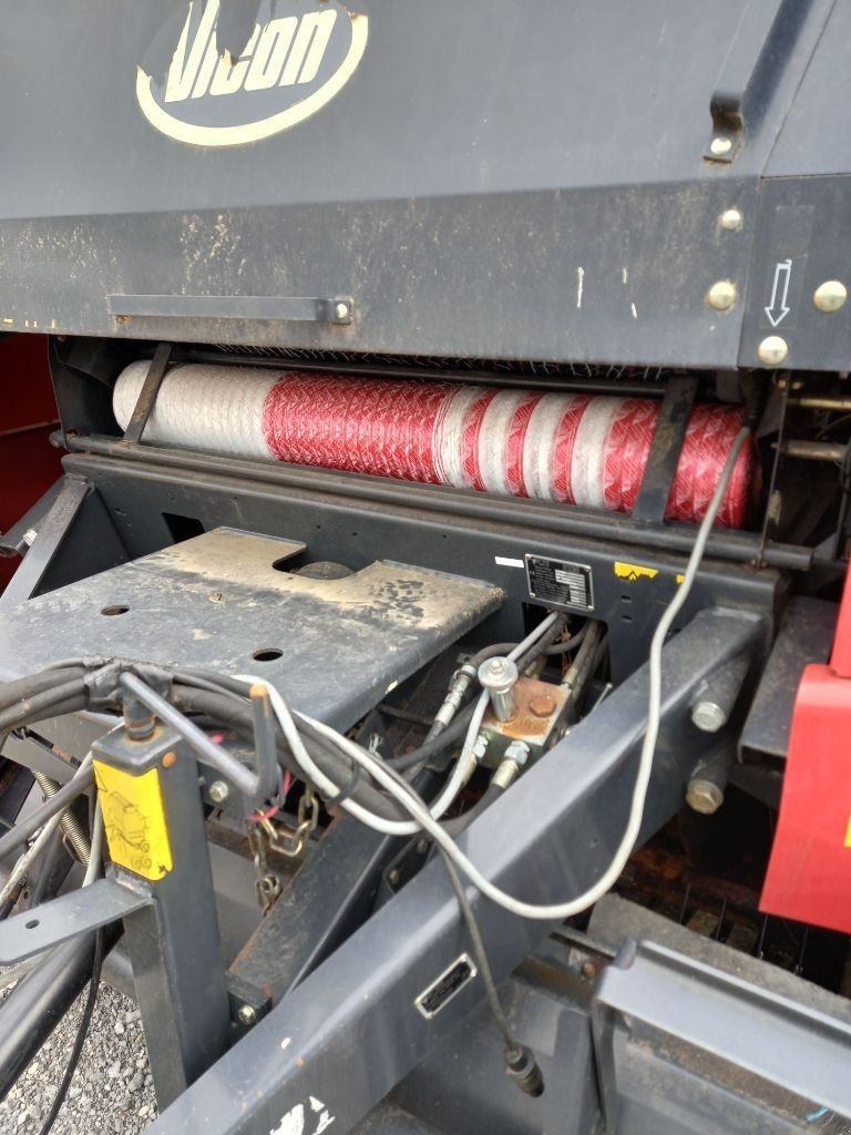 Rundballenpresse типа Vicon RF2121, Gebrauchtmaschine в Calmont (Фотография 10)