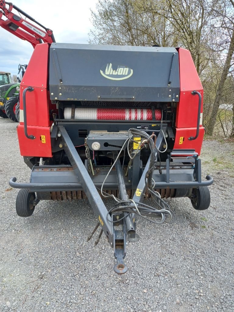 Rundballenpresse типа Vicon RF2121, Gebrauchtmaschine в Calmont (Фотография 1)