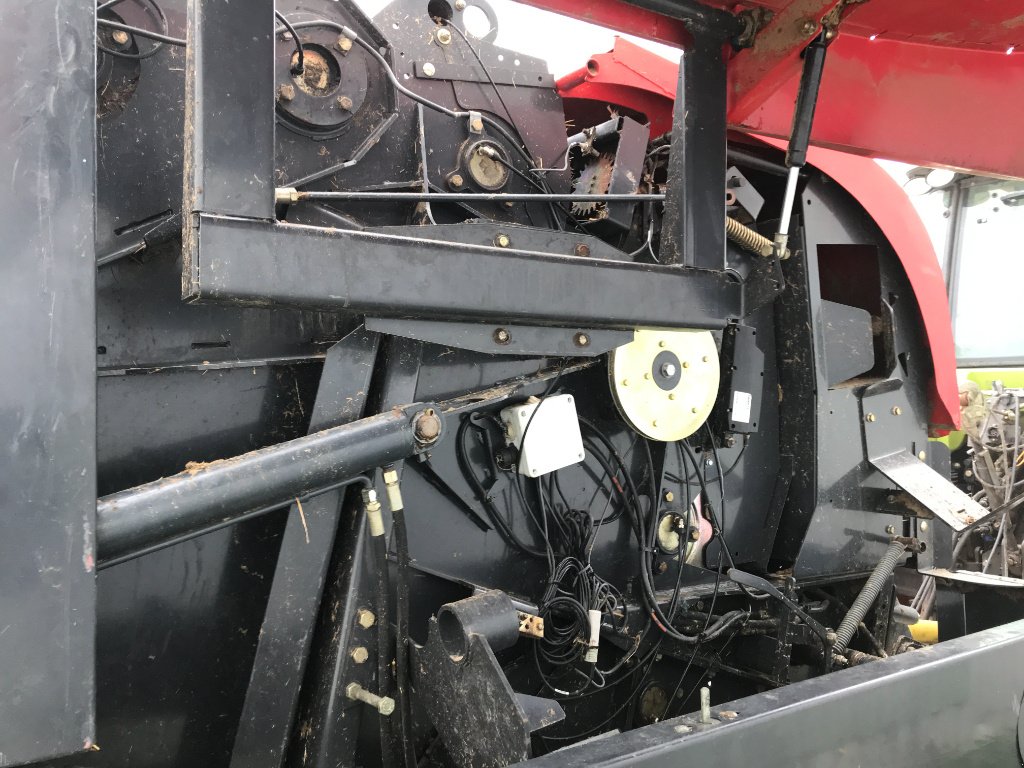 Rundballenpresse des Typs Vicon Rf235, Gebrauchtmaschine in MORLHON LE HAUT (Bild 9)