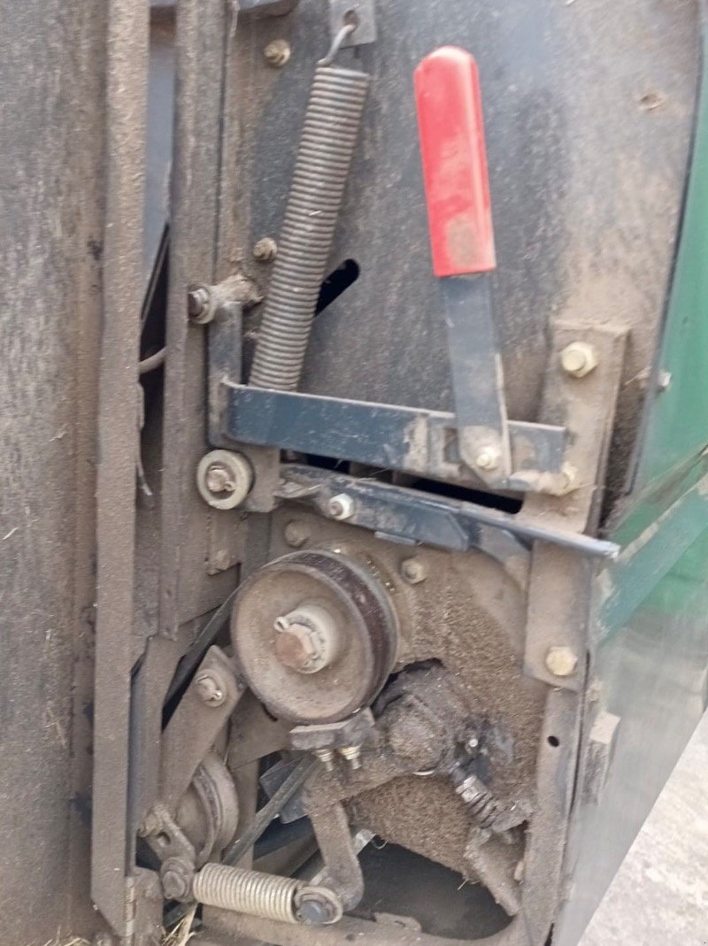 Rundballenpresse del tipo Vicon RV 187 Opticut, Gebrauchtmaschine In Liebenwalde (Immagine 15)