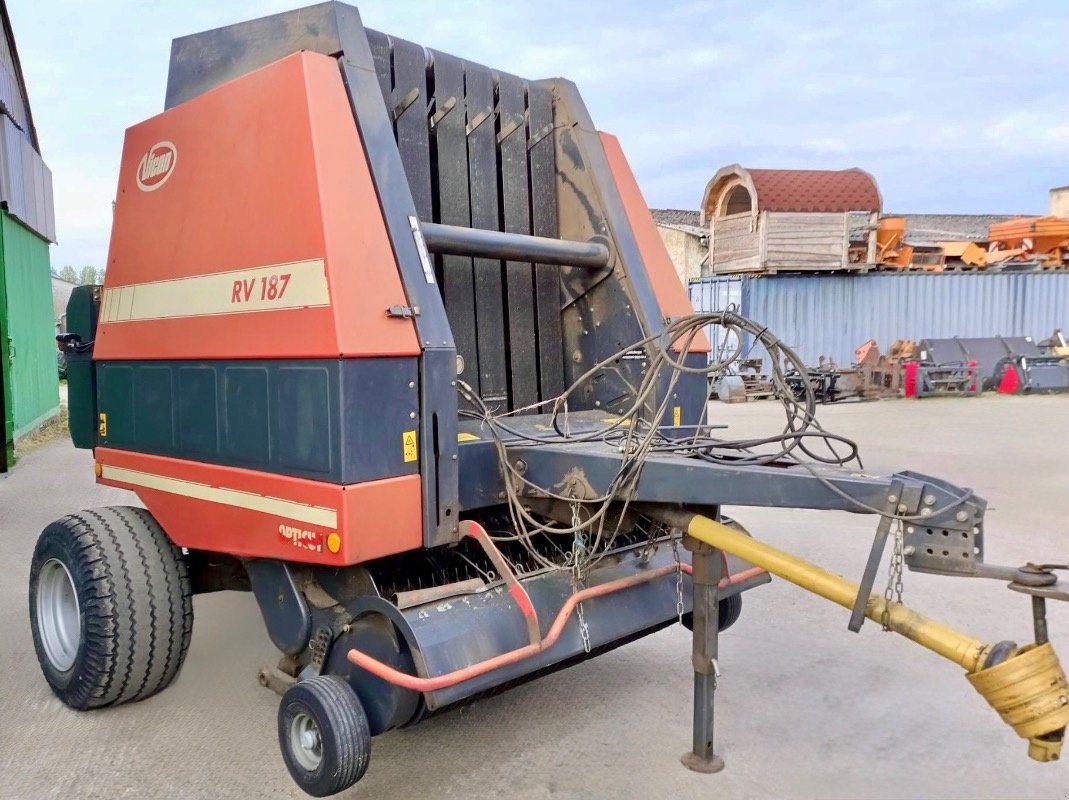 Rundballenpresse del tipo Vicon RV 187 Opticut, Gebrauchtmaschine In Liebenwalde (Immagine 3)
