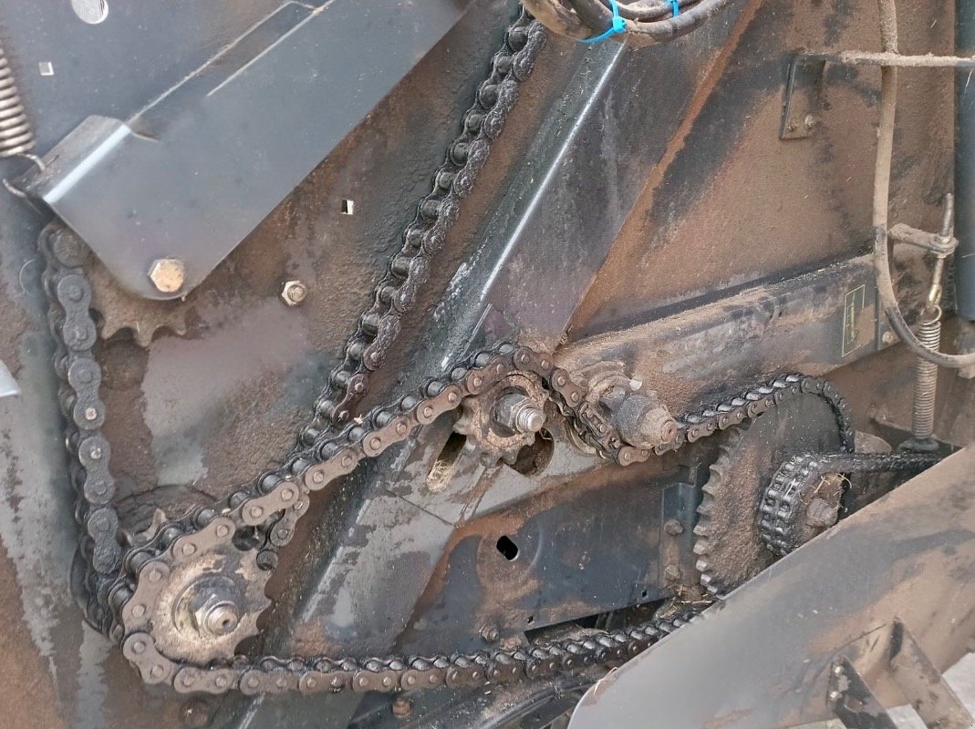 Rundballenpresse del tipo Vicon RV 187 Opticut, Gebrauchtmaschine In Liebenwalde (Immagine 18)