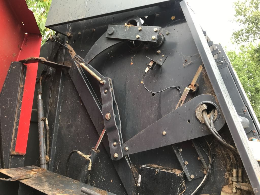 Rundballenpresse Türe ait Vicon RV 187, Gebrauchtmaschine içinde MORLHON LE HAUT (resim 9)