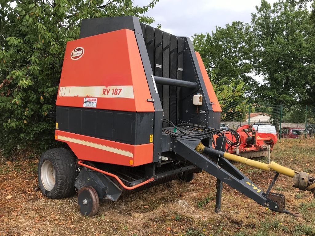 Rundballenpresse Türe ait Vicon RV 187, Gebrauchtmaschine içinde MORLHON LE HAUT (resim 2)