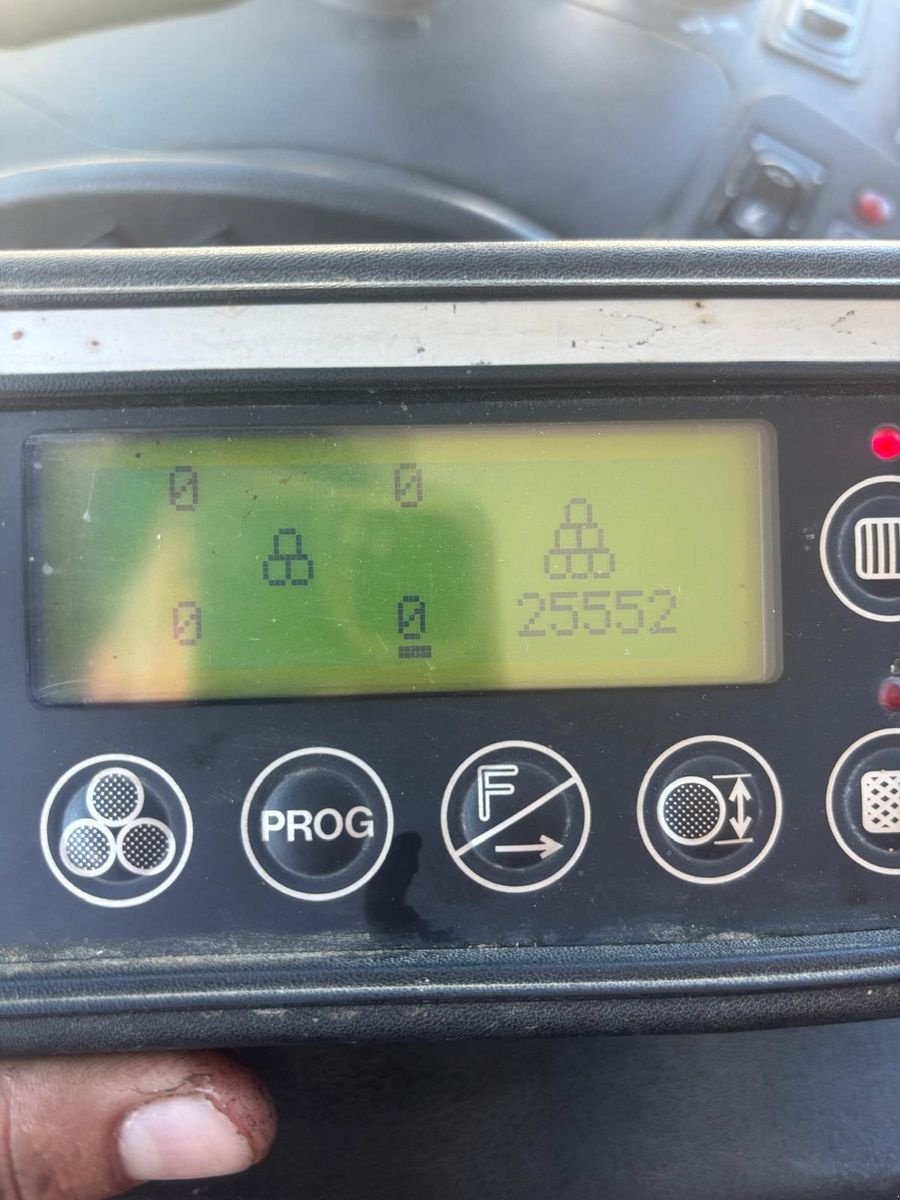 Rundballenpresse des Typs Vicon RV 1901, Gebrauchtmaschine in Berndorf (Bild 8)