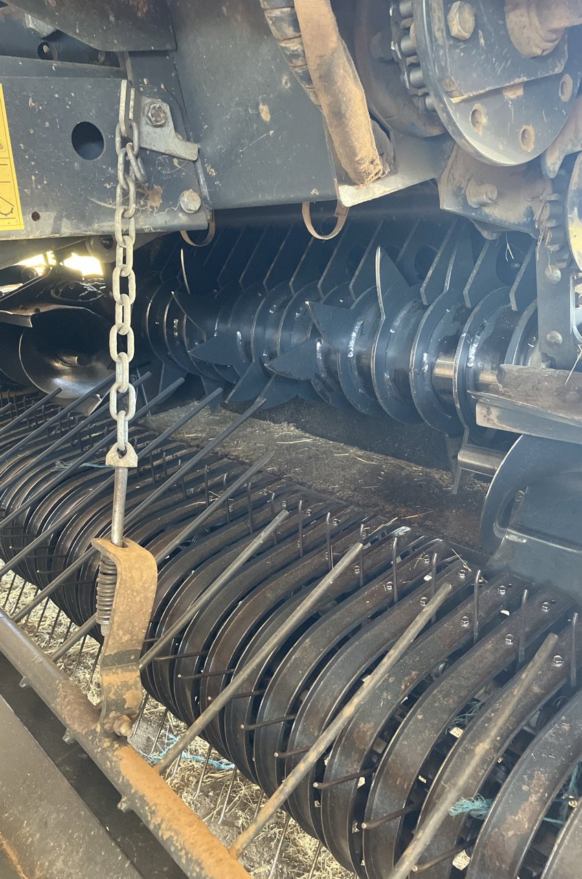 Rundballenpresse типа Vicon Rv 4116, Gebrauchtmaschine в MORLHON LE HAUT (Фотография 7)