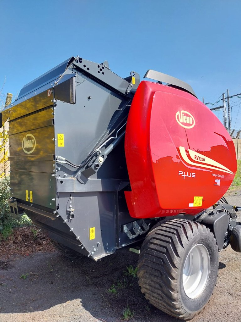 Rundballenpresse van het type Vicon RV 5220+, Gebrauchtmaschine in FLERS (Foto 3)