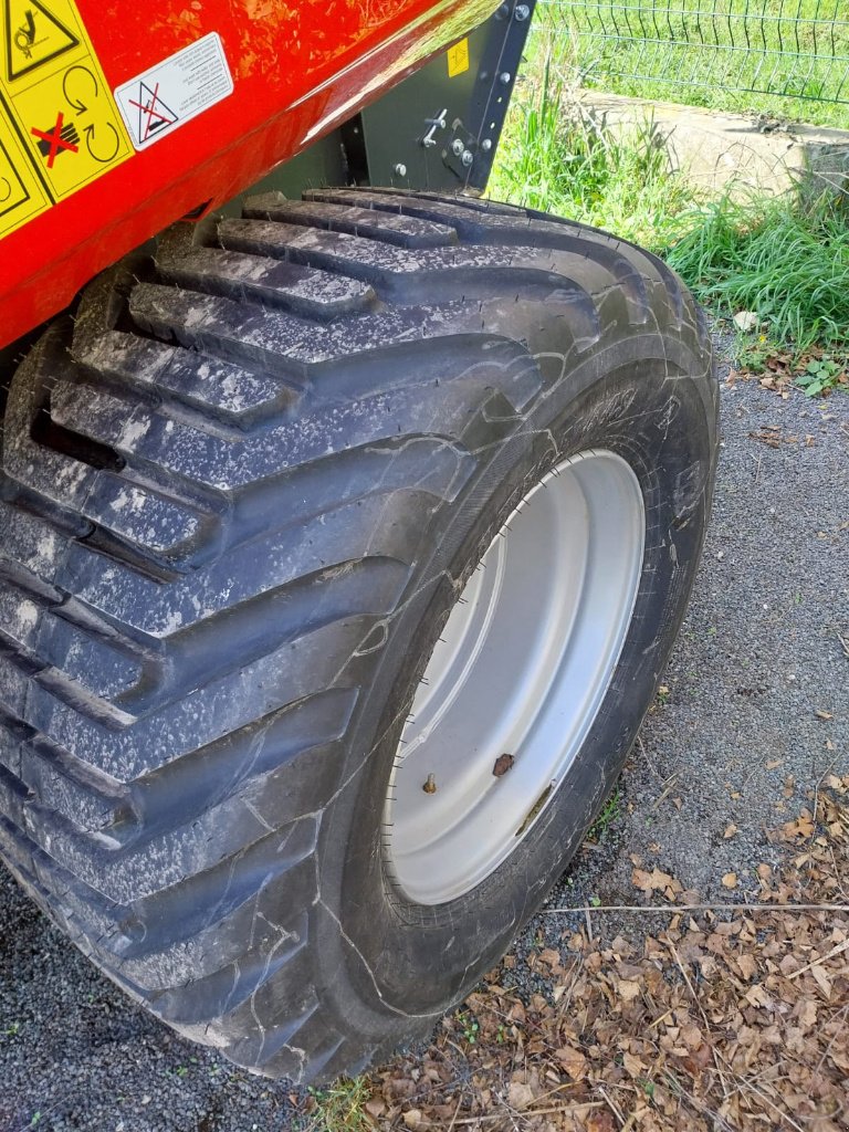 Rundballenpresse van het type Vicon RV 5220+, Gebrauchtmaschine in FLERS (Foto 5)