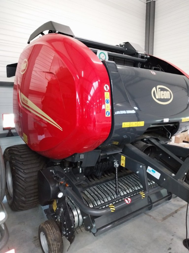 Rundballenpresse of the type Vicon RV 5220, Gebrauchtmaschine in PASSAIS LA CONCEPTION (Picture 2)