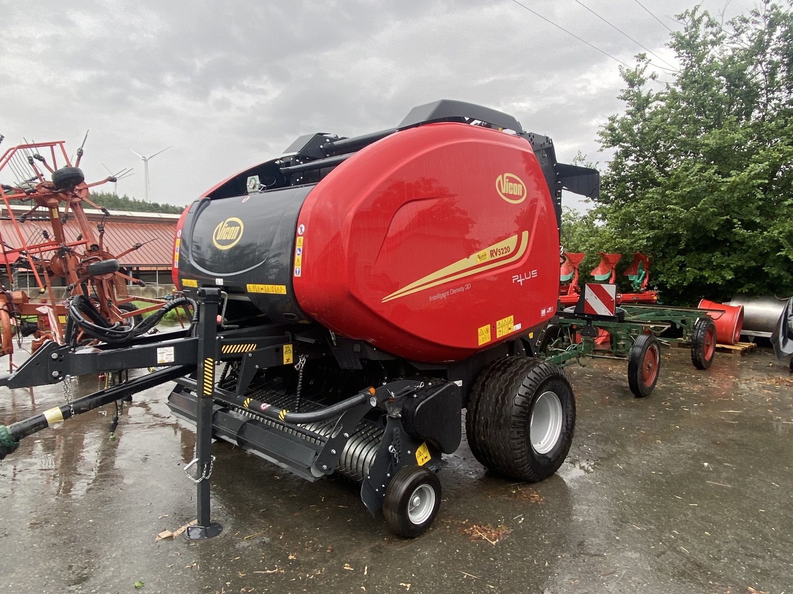 Rundballenpresse tip Vicon RV 5220, Gebrauchtmaschine in Hagenbüchach (Poză 3)