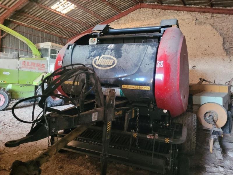 Rundballenpresse typu Vicon RV5220, Gebrauchtmaschine w BRAY en Val (Zdjęcie 3)