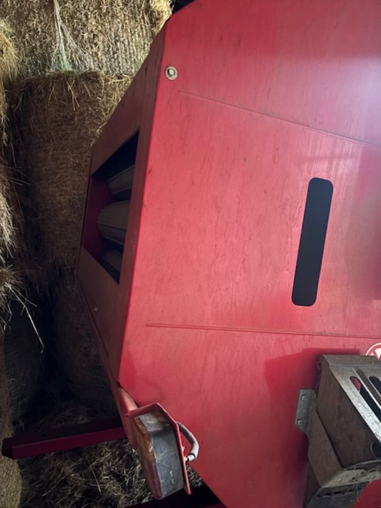 Rundballenpresse tip Welger 202 special, Gebrauchtmaschine in VERNOUX EN VIVARAIS (Poză 4)