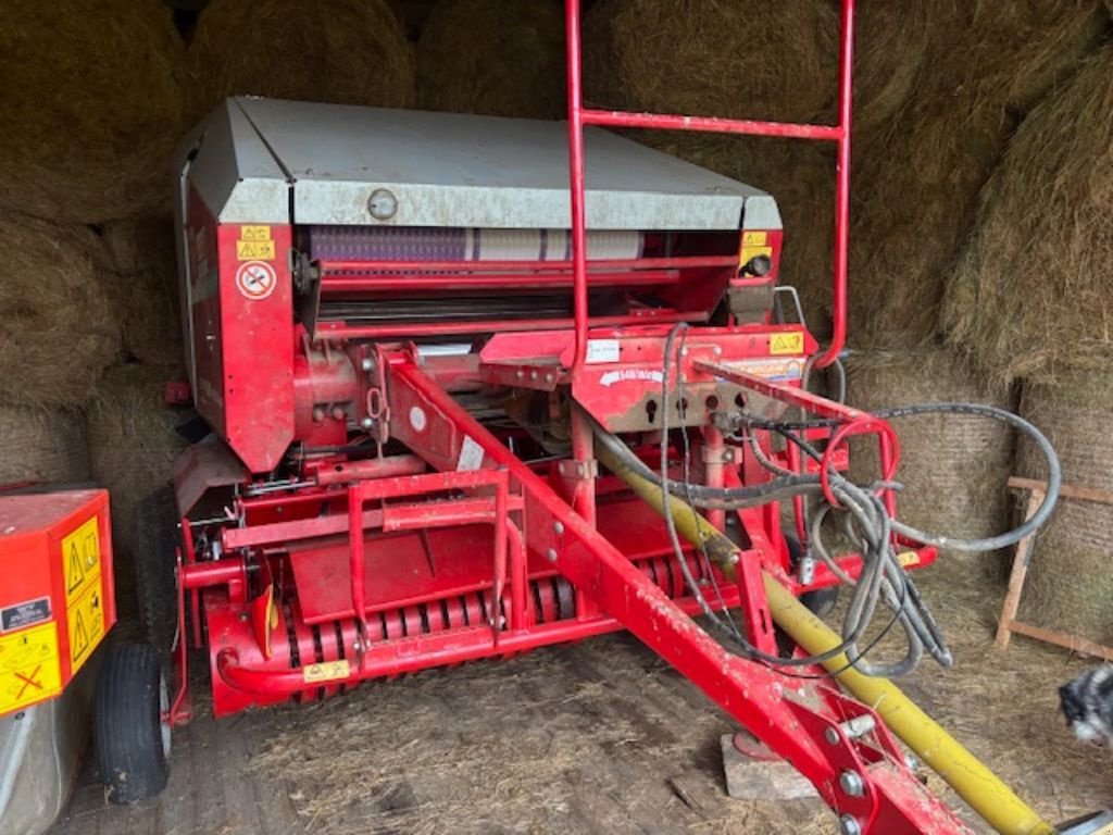 Rundballenpresse tip Welger 202 special, Gebrauchtmaschine in VERNOUX EN VIVARAIS (Poză 2)