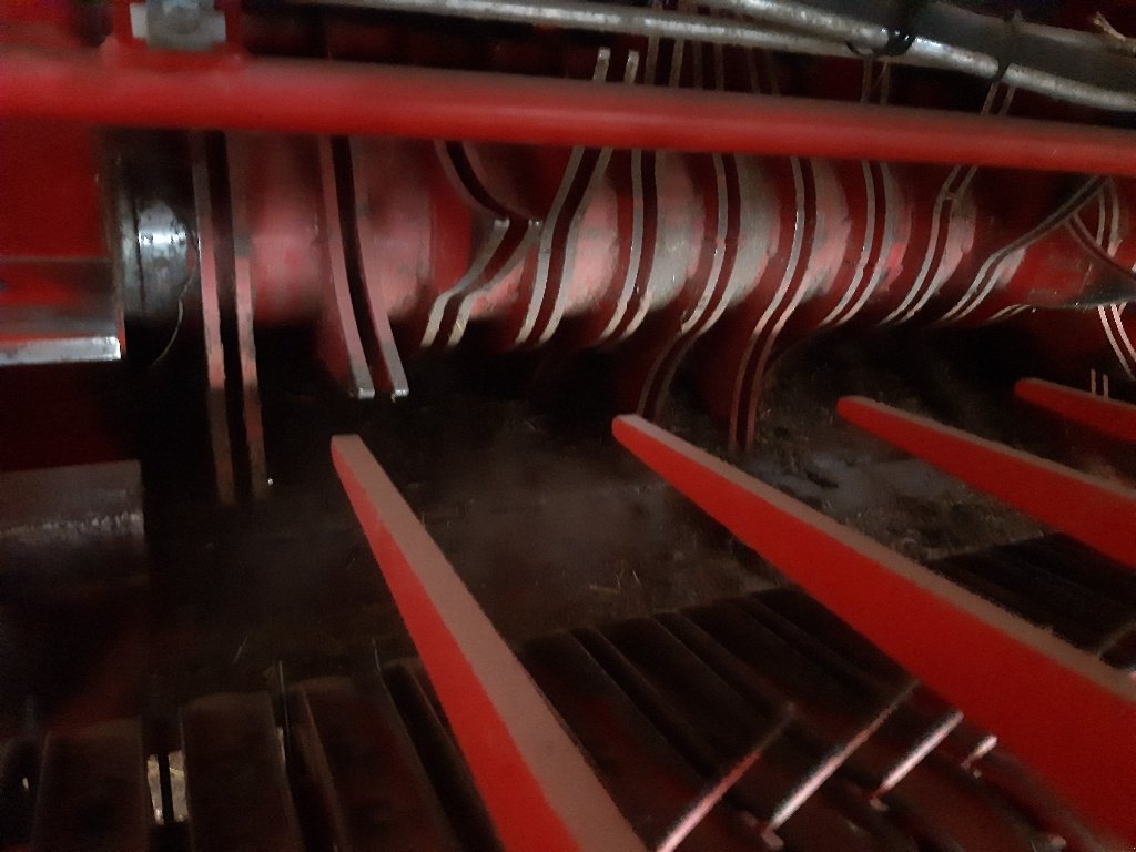 Rundballenpresse типа Welger LELY RP 445 BCE FILET, Gebrauchtmaschine в BRAS SUR MEUSE (Фотография 8)