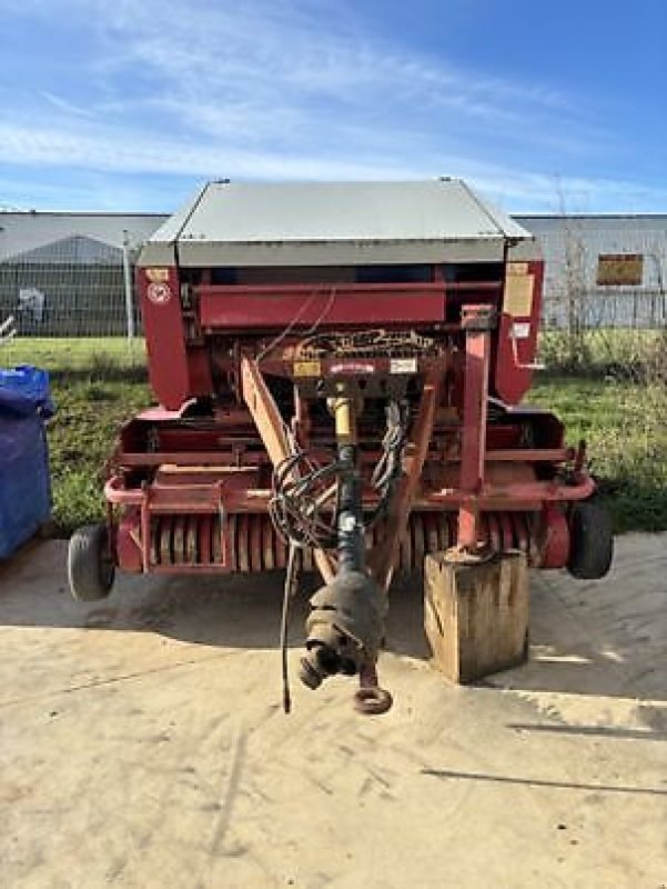 Rundballenpresse des Typs Welger RP 220 MASTER, Gebrauchtmaschine in Carcassonne (Bild 2)