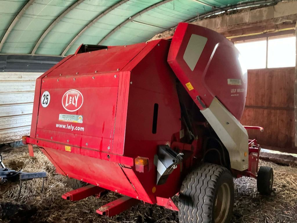 Rundballenpresse a típus Welger RP 245, Gebrauchtmaschine ekkor: VERNOUX EN VIVARAIS (Kép 3)