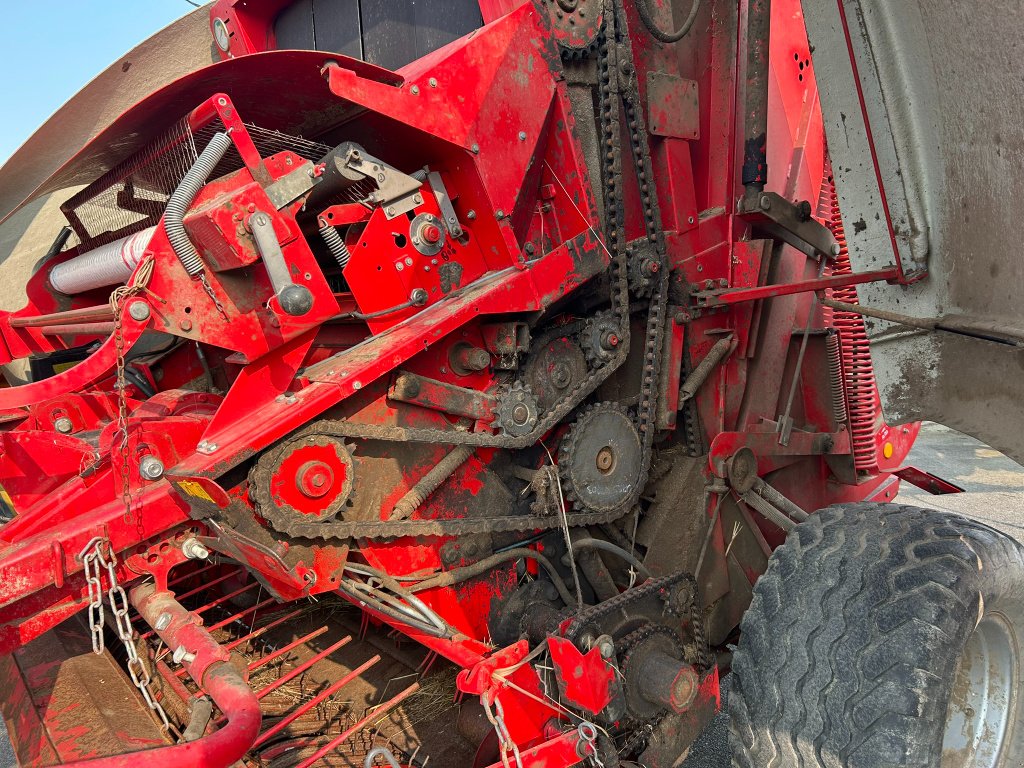Rundballenpresse typu Welger RP535 MASTER, Gebrauchtmaschine v JOSSELIN (Obrázek 2)
