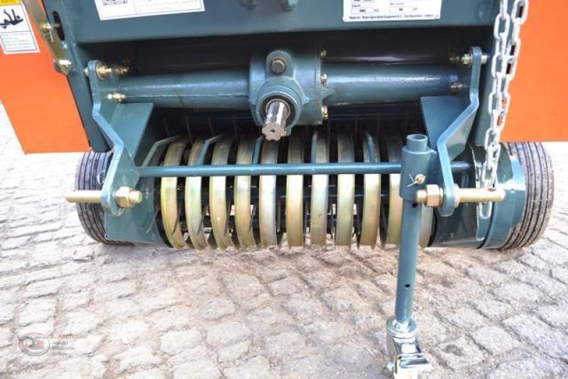 Rundballenwickelgerät des Typs Boxer Boxer RBP7060 Ballenpresse Vorführmaschine, Neumaschine in Dimbach (Bild 3)