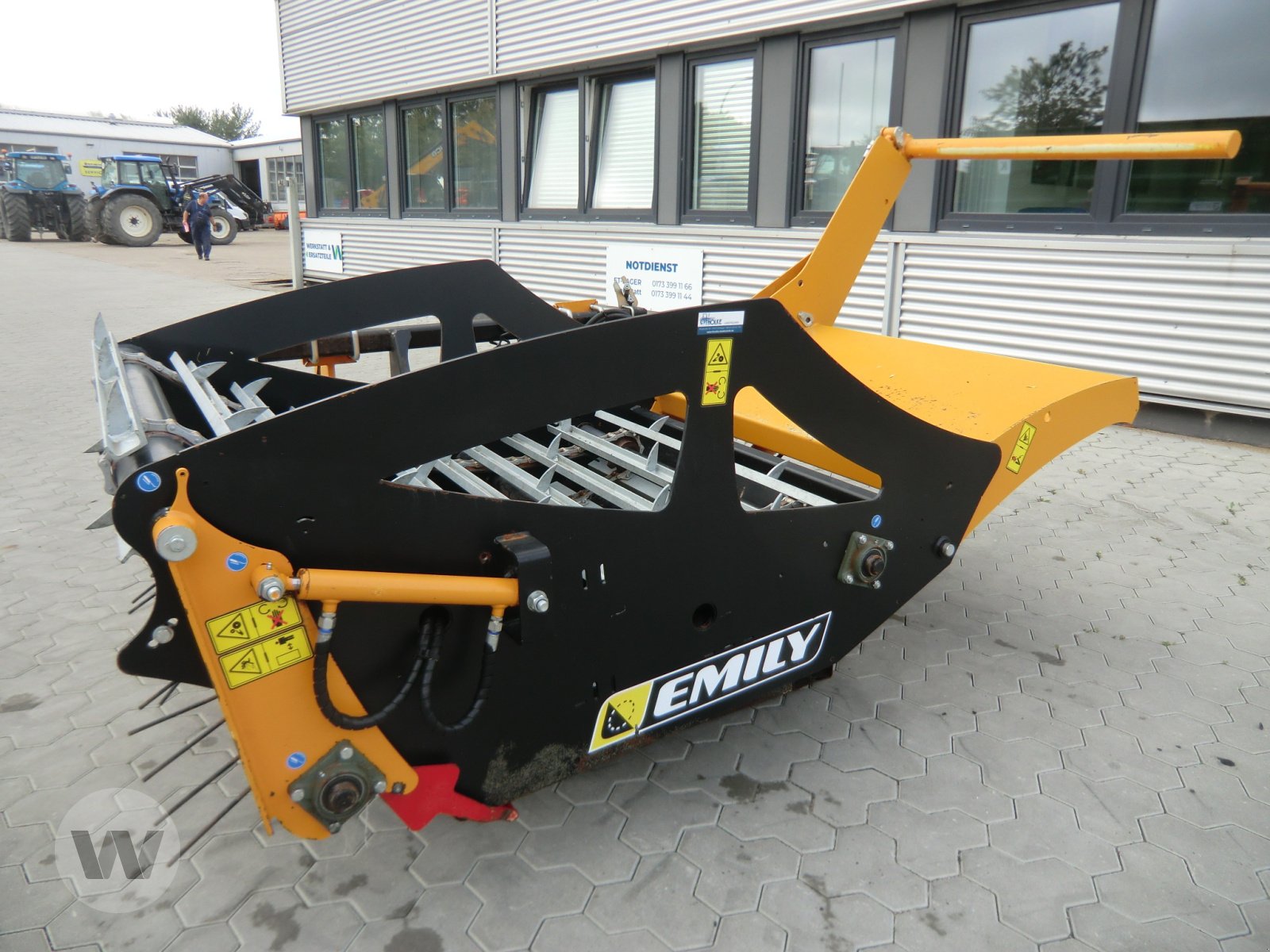 Emily DELTA, Gebrauchtmaschine, Baujahr: 2024 (Bild 4) Rundballenwickelgerät des Typs Emily DELTA, Gebrauchtmaschine in Niebüll (Bild 4)