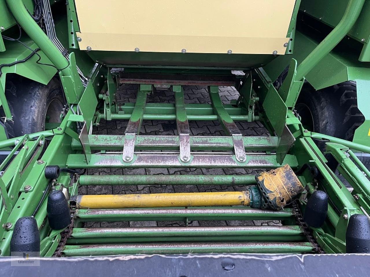 Rundballenwickelgerät des Typs Krone Comprima CF 155 XC, Gebrauchtmaschine in Neuhof - Dorfborn (Bild 5)