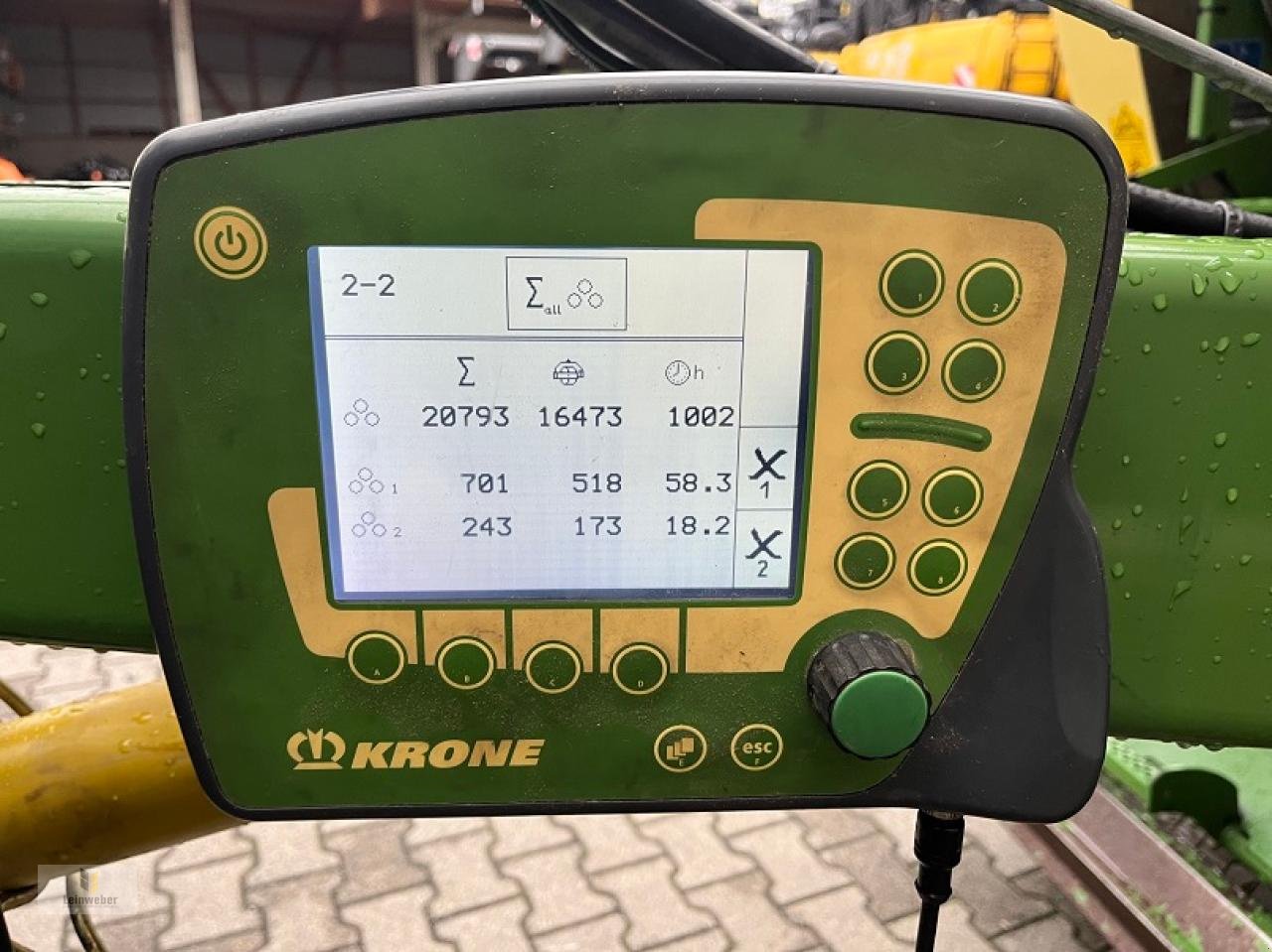 Rundballenwickelgerät des Typs Krone Comprima CF 155 XC, Gebrauchtmaschine in Neuhof - Dorfborn (Bild 9)