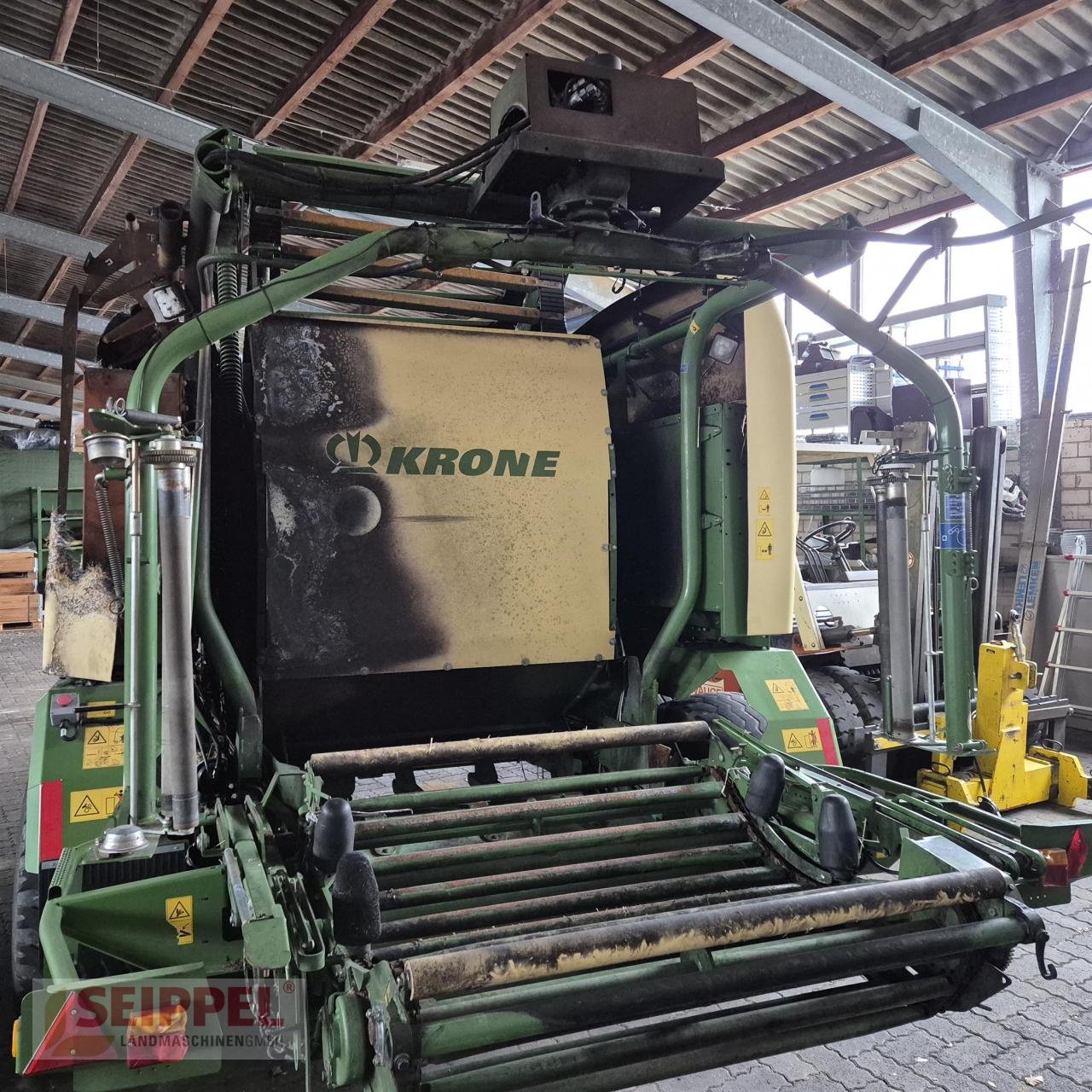 Rundballenwickelgerät типа Krone COMPRIMA CF155 XC BRANDSCHADEN, Gebrauchtmaschine в Groß-Umstadt (Фотография 4)