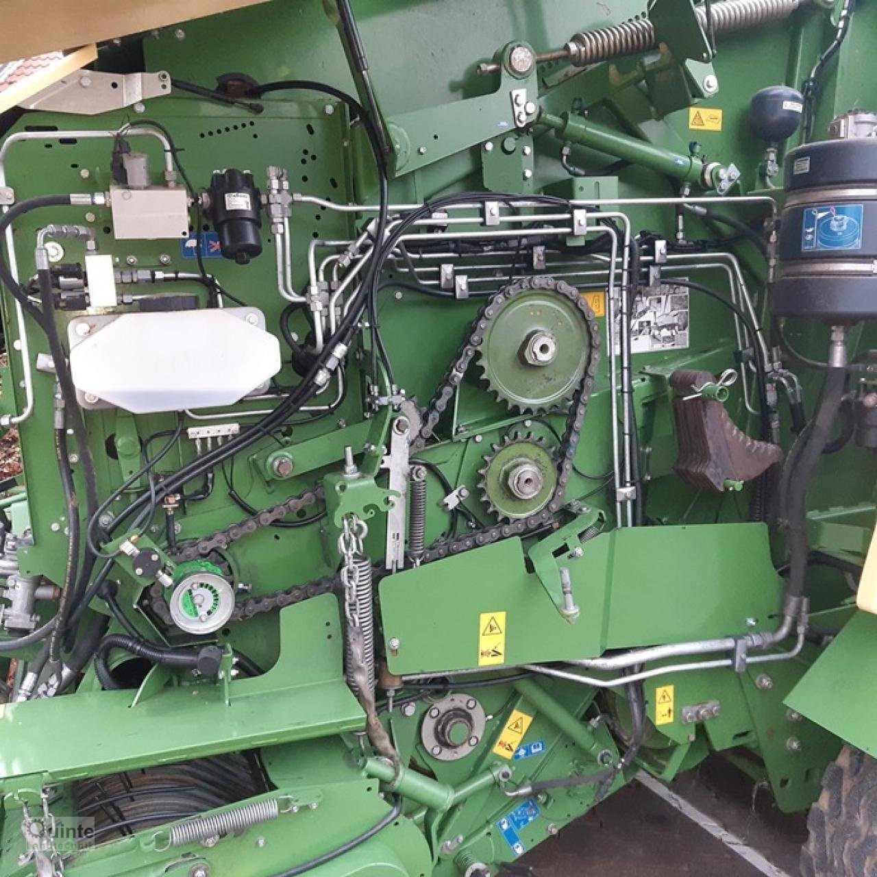 Rundballenwickelgerät des Typs Krone Comprima CV 150 XC, Gebrauchtmaschine in Lichtenau-Kleinenberg (Bild 5)