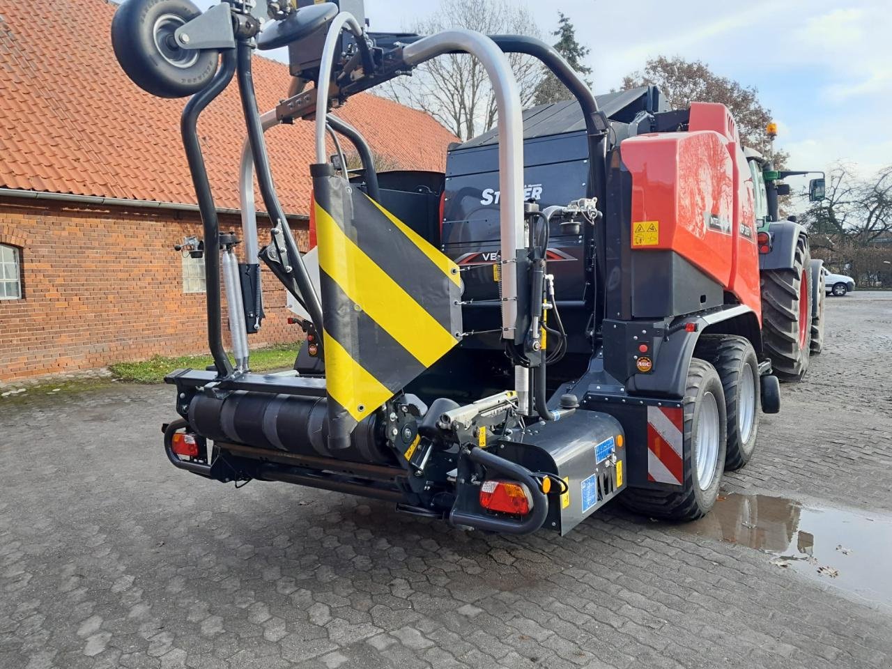 Rundballenwickelgerät del tipo Kuhn VBP 3195 OC 23 (Ersteinsatz 2022), Gebrauchtmaschine en Stuhr (Imagen 3)