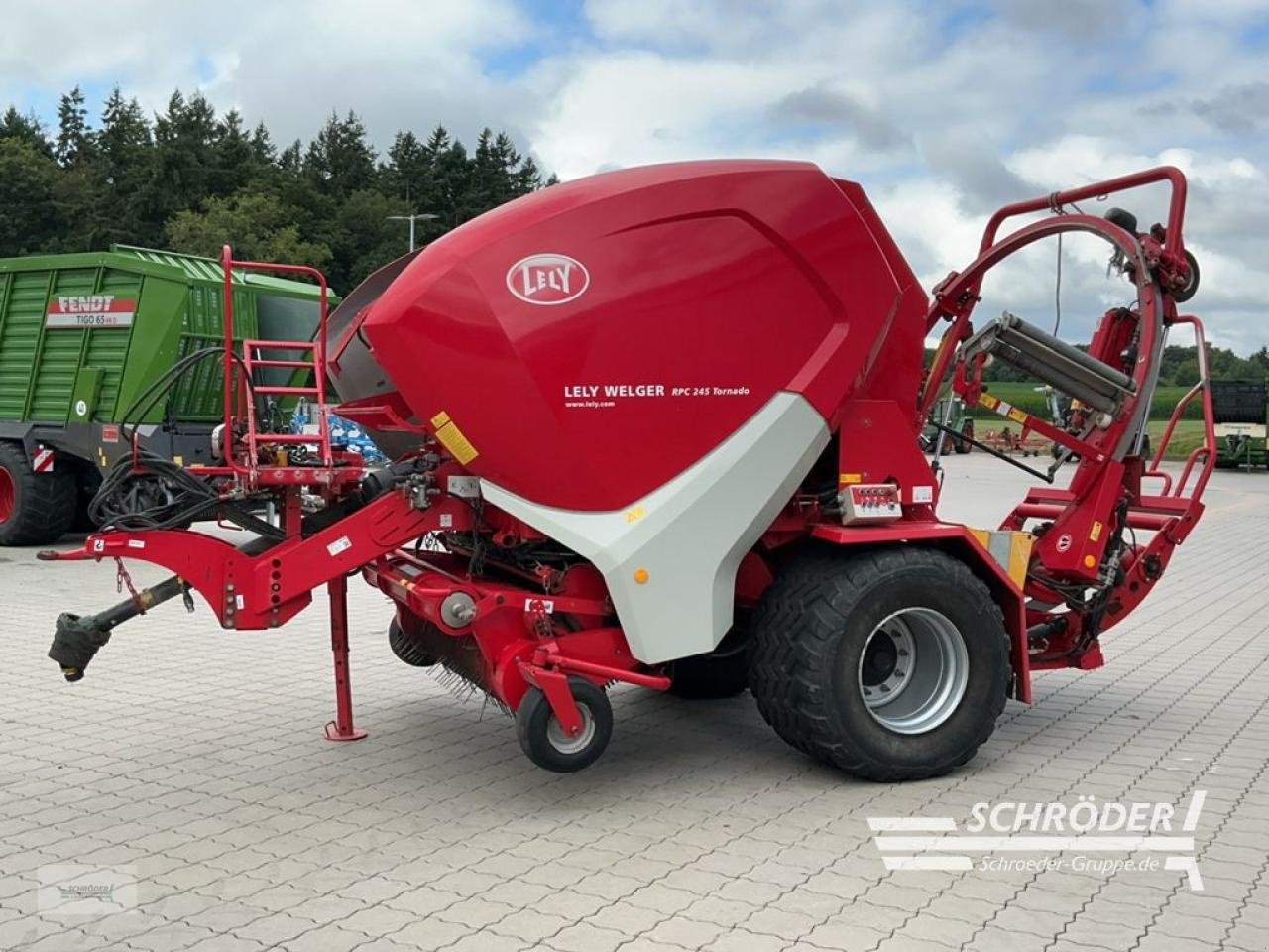 Rundballenwickelgerät des Typs Lely RPC 245 TORNADO, Gebrauchtmaschine in Hemmoor (Bild 4)