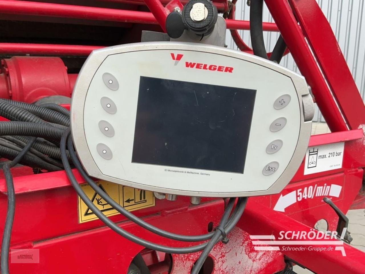 Rundballenwickelgerät des Typs Lely RPC 245 TORNADO, Gebrauchtmaschine in Hemmoor (Bild 9)